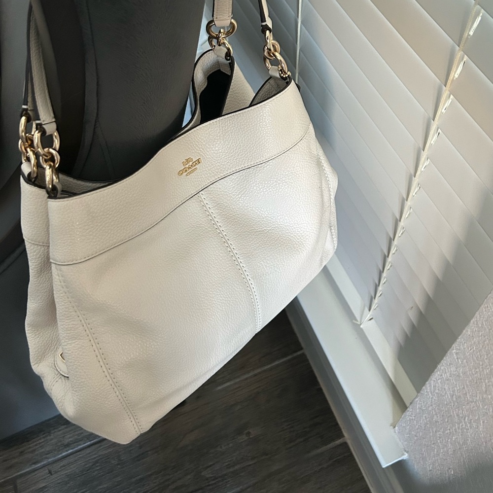 Coach Cream Leather Shoulder Bag